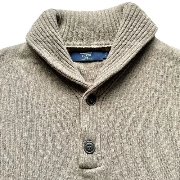 Crew Men's Brown Lambswool Shawl Collar Front Button Pullover